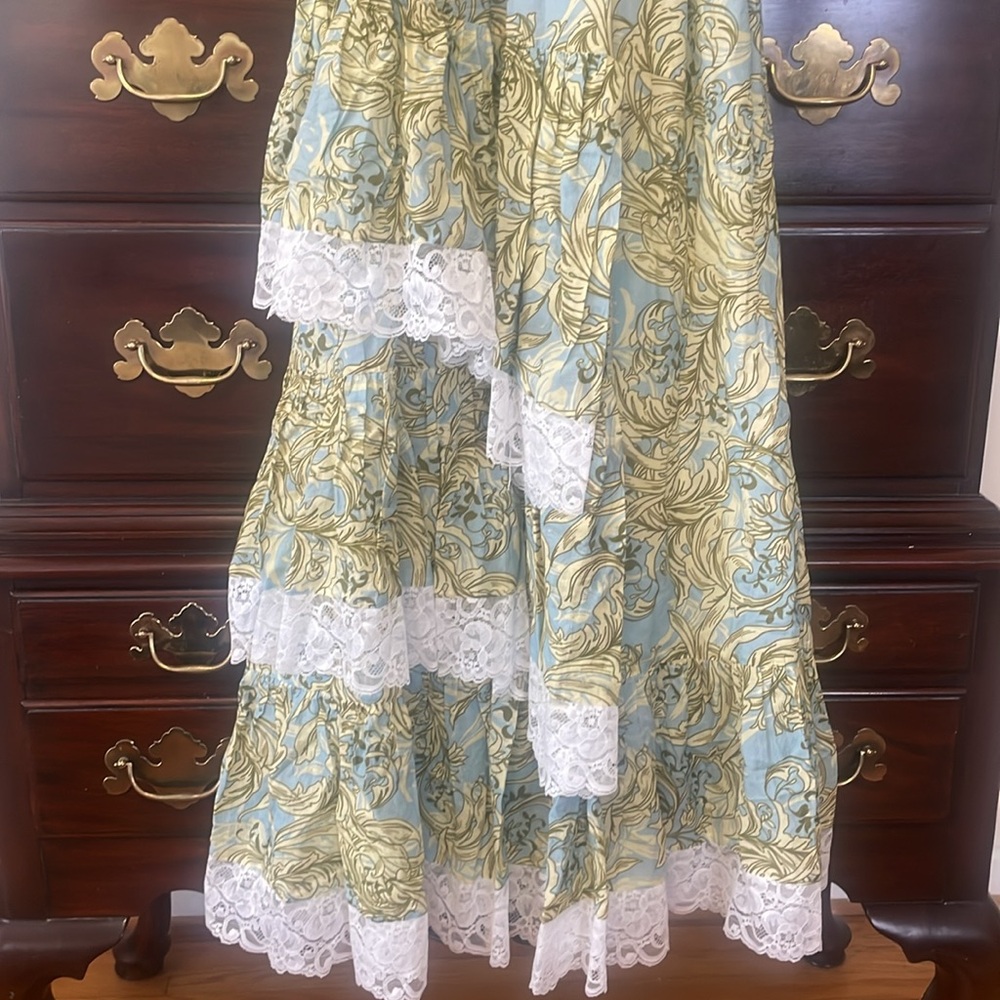 New Eddy Lace Printed Maxi Dress size Medium - Picture 4 of 15